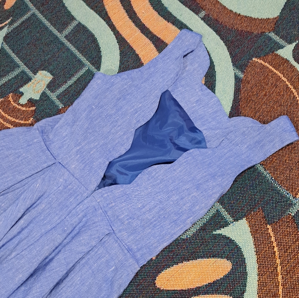 ๐ LINEN BLEND A-LINE DRESS - Picture 3 of 8